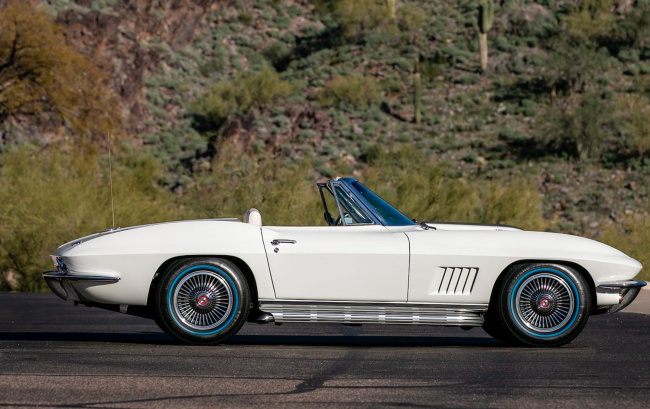 handpicked, sports, american, news, muscle, newsletter, classic, client, modern classic, europe, features, luxury, trucks, celebrity, off-road, exotic, asian, multiple award winning 1967 corvette big-block is selling at mecum’s glendale auction this weekend