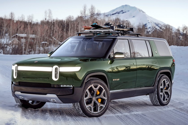 technology, off-road, rivian r1s gets bricked in snowbank two days after owner took delivery