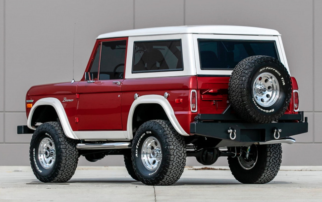 handpicked, off-road, american, news, muscle, newsletter, sports, classic, client, modern classic, europe, features, luxury, trucks, celebrity, exotic, asian, buy this 335-horsepower ford bronco at mecum’s glendale auction this weekend