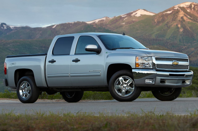 chevrolet silverado, 4 reasons why we don’t see the chevrolet silverado hybrid returning to the market: report