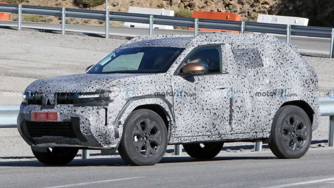 , 2024 renault duster spotted testing; more details revealed