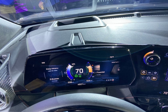 technology, industry news, report: gm to drop apple carplay and android auto for future evs