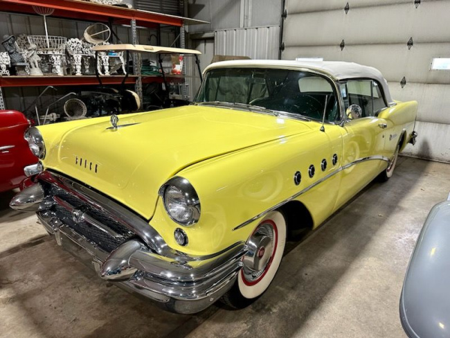 handpicked, sports, american, news, muscle, newsletter, classic, client, modern classic, europe, features, luxury, trucks, celebrity, off-road, exotic, asian, italian, several classics from the roger metzgar collection selling at carlisle’s spring auction including an 11-mile corvette