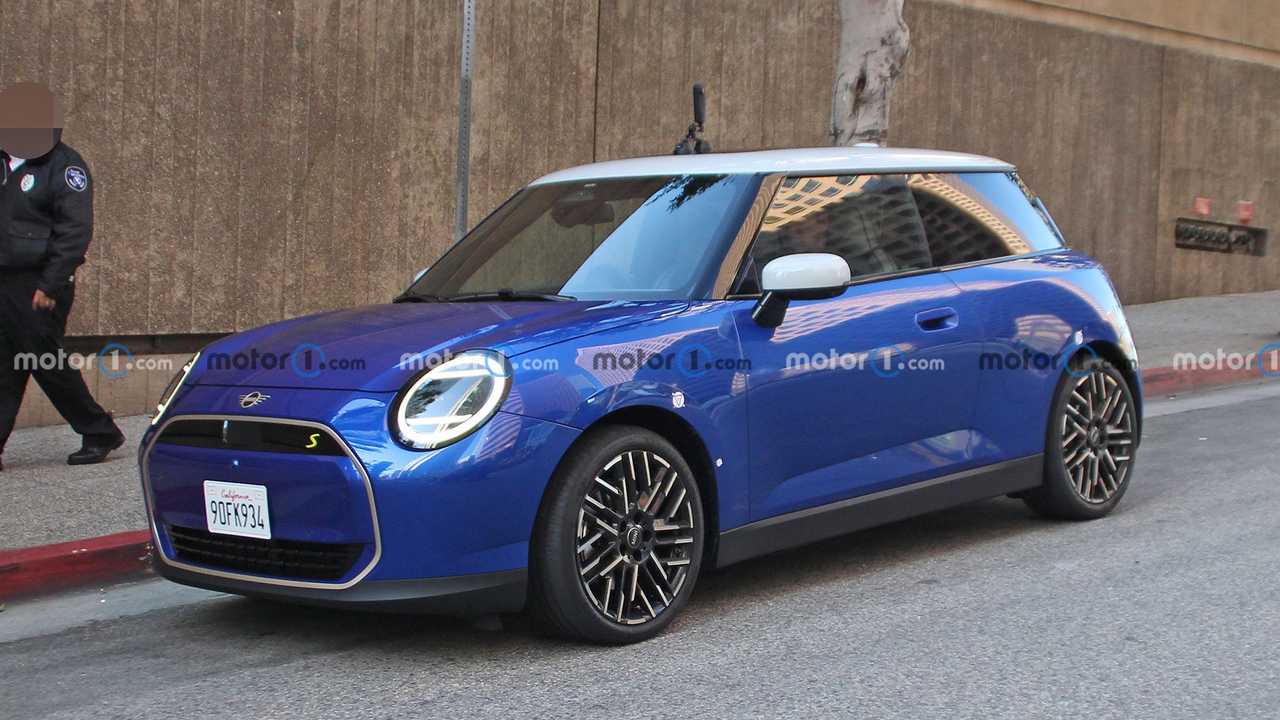 2024 mini cooper spied completely undisguised during photoshoot in la