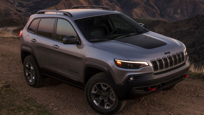 news, off-road, american, muscle, newsletter, handpicked, sports, classic, client, modern classic, europe, features, luxury, trucks, celebrity, exotic, asian, dead: jeep cherokee