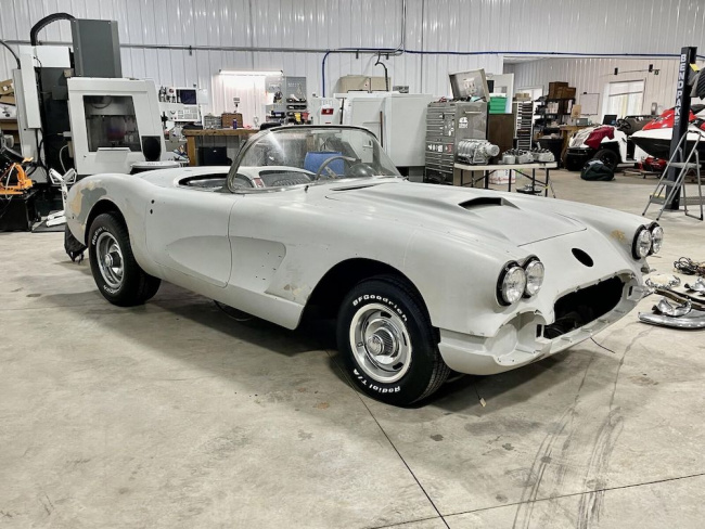 corvette, chevrolet corvette, chevrolet, 1958 corvette restoration project resumed after four decades in storage