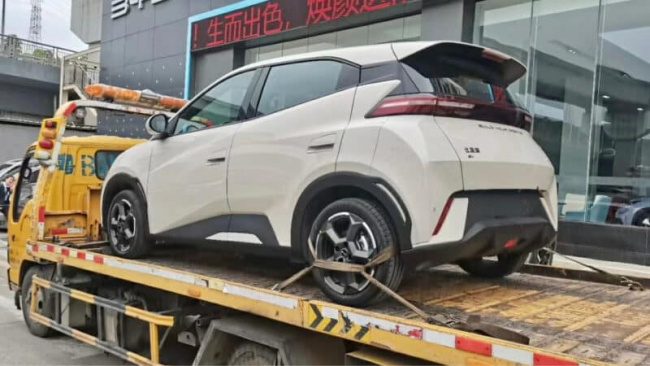 ev, report, byd seagull arrived at dealer in china. sales are about to start