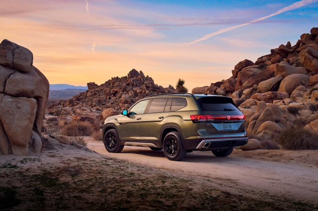 reveal, 2024 vw atlas peak edition gives the suv a rugged new look