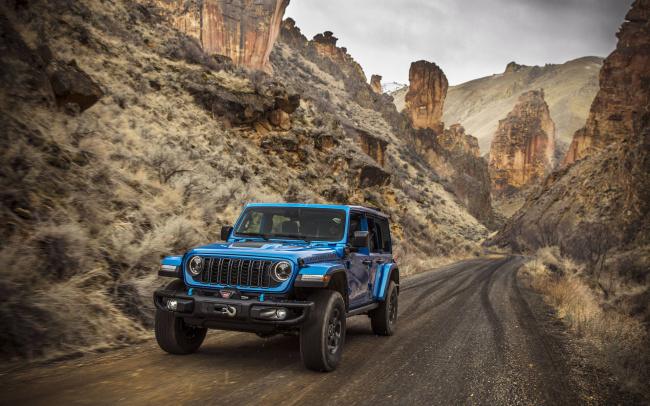 2024 jeep wrangler gets fresh look, new screen, more off-road capability