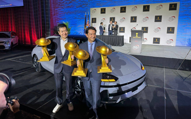 hyundai ioniq 6 secures triple win at 2023 world car awards