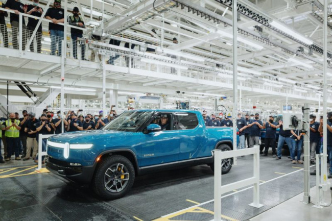 rivian delivers nearly 8,000 electric vans and utes in first quarter of 2023