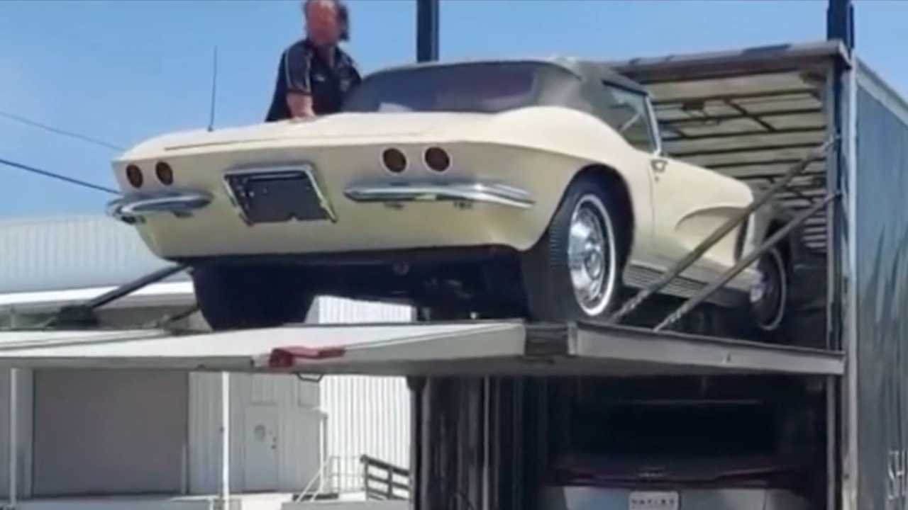 see classic corvette crash to ground with owner's hopes and dreams