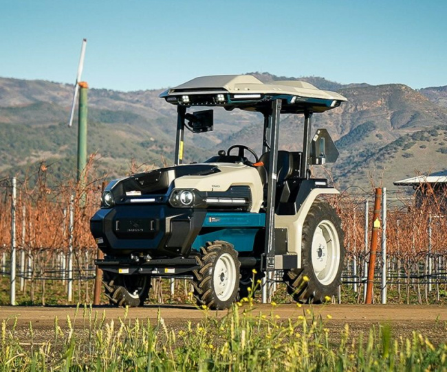 “driver optional” electric tractors begin rolling off production line in us