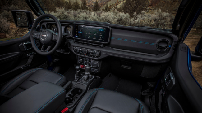 jeep, jeep wrangler, new jeep wrangler, updated jeep wrangler, 2024 jeep wrangler, jeep wrangler features, jeep wrangler engine, jeep wrangler india, , overdrive, 2024 jeep wrangler refreshed with more tech and creature comforts