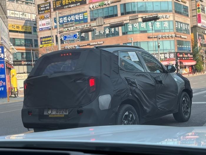 Kia Sonet facelift spotted for the first time in South Korea, Indian, Scoops & Rumours, Kia Sonet, Sonet, spy shots