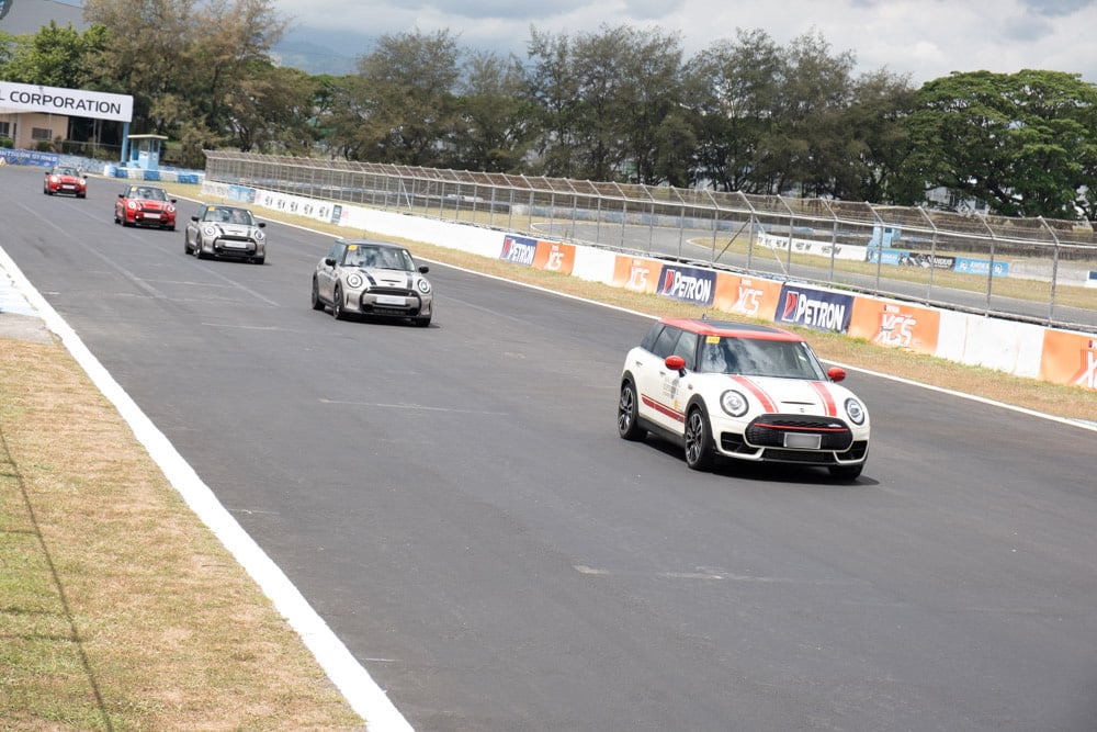 spending a track day with the mini cooper s