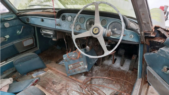 news, classic, american, muscle, newsletter, handpicked, sports, client, modern classic, europe, features, luxury, trucks, celebrity, off-road, exotic, asian, 1962 ferrari 250 gte barn find sells for big money