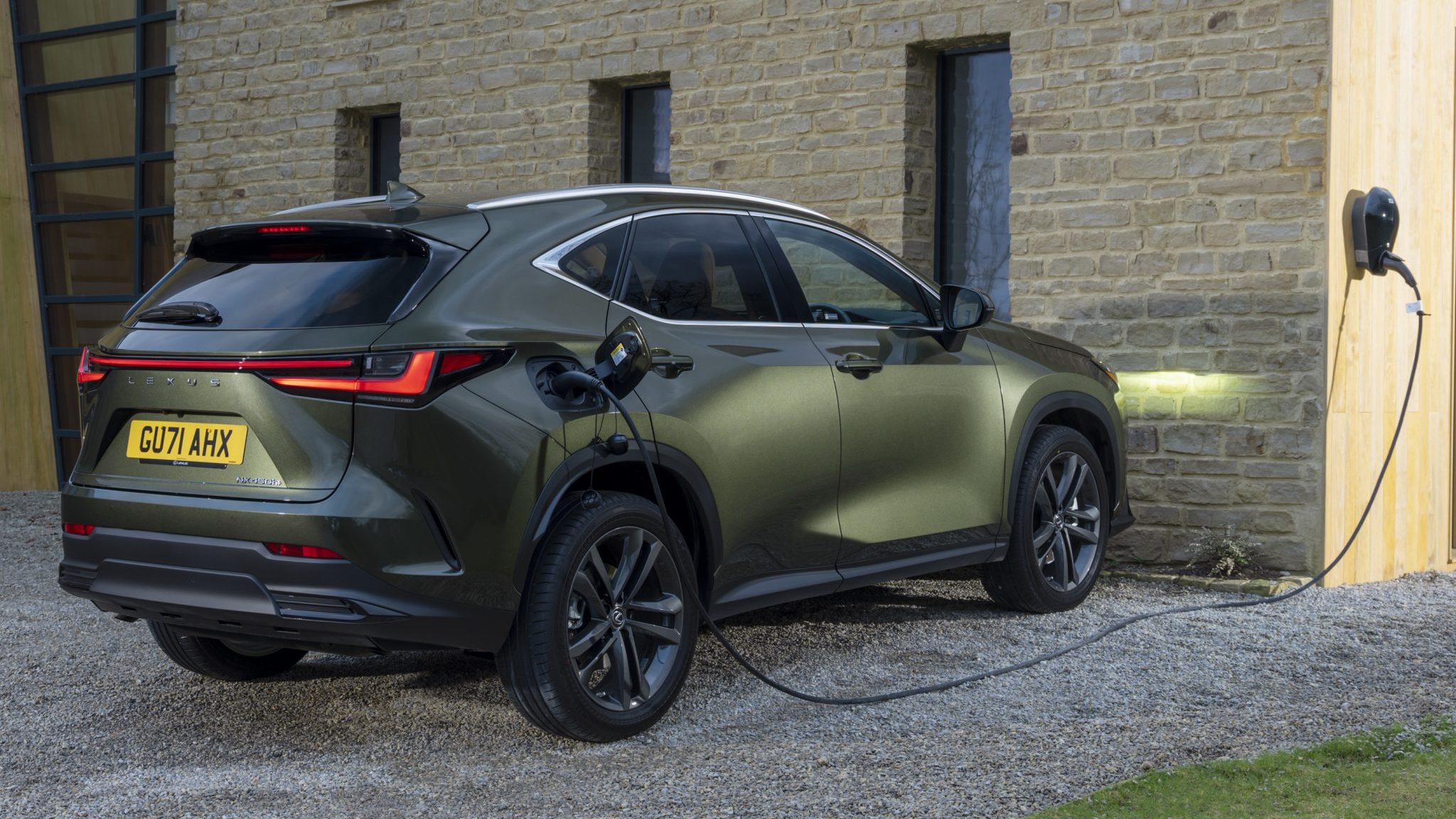 jeremy clarkson, phev, jeremy clarkson calls lexus nx plug-in hybrid an 'affront' to cars in classic rant