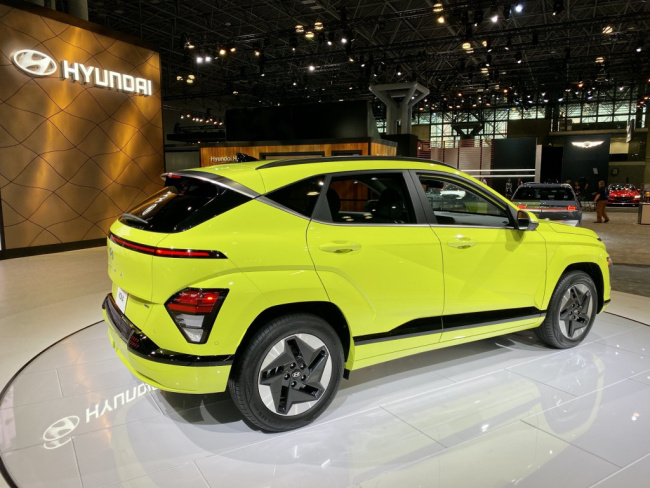Hyundai skips Kona Hybrid in US, adds lower-priced Kona EV instead