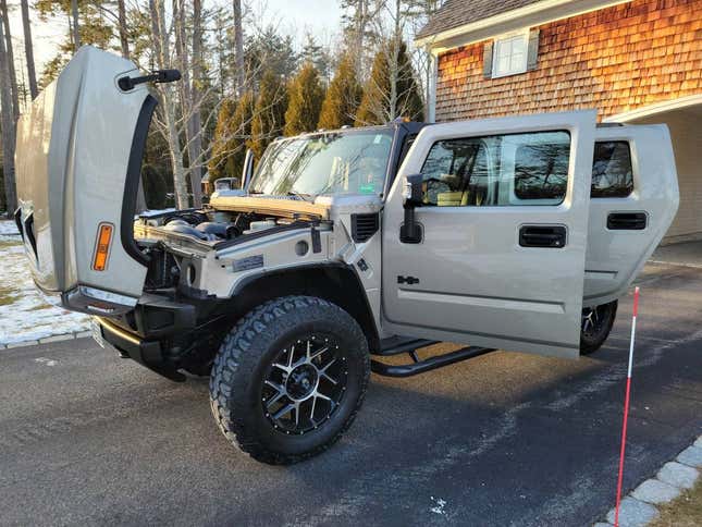 at $34,900, is this 2006 hummer h2 sut a truck worth tackling?