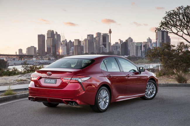 toyota axes camry in japan, will live on in australia