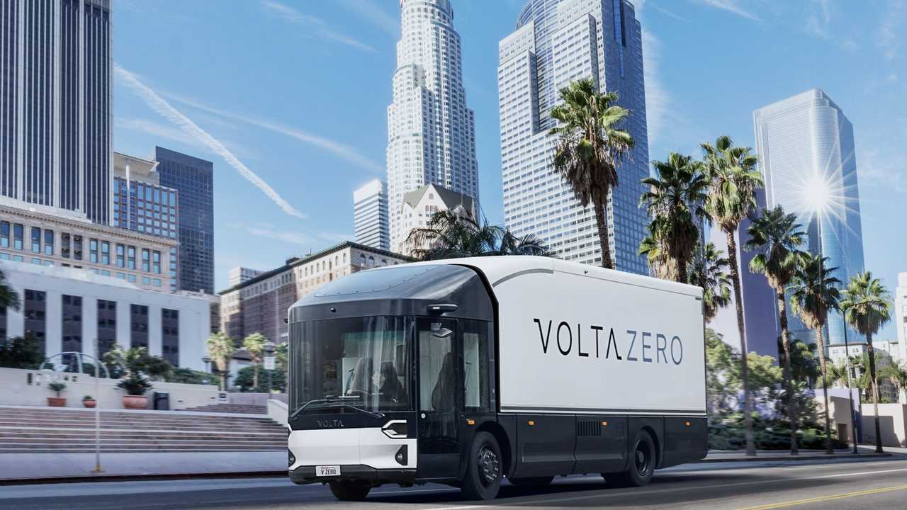 volta trucks debuts class-7 all-electric truck in the us