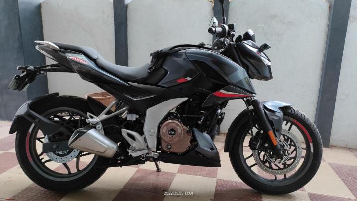 Need a comfortable & beginner-friendly motorcycle under Rs 2.5 lakh, Indian, Member Content, Bajaj Pulsar N250, Apache 200, Gixxer 250, Yamaha FZ25
