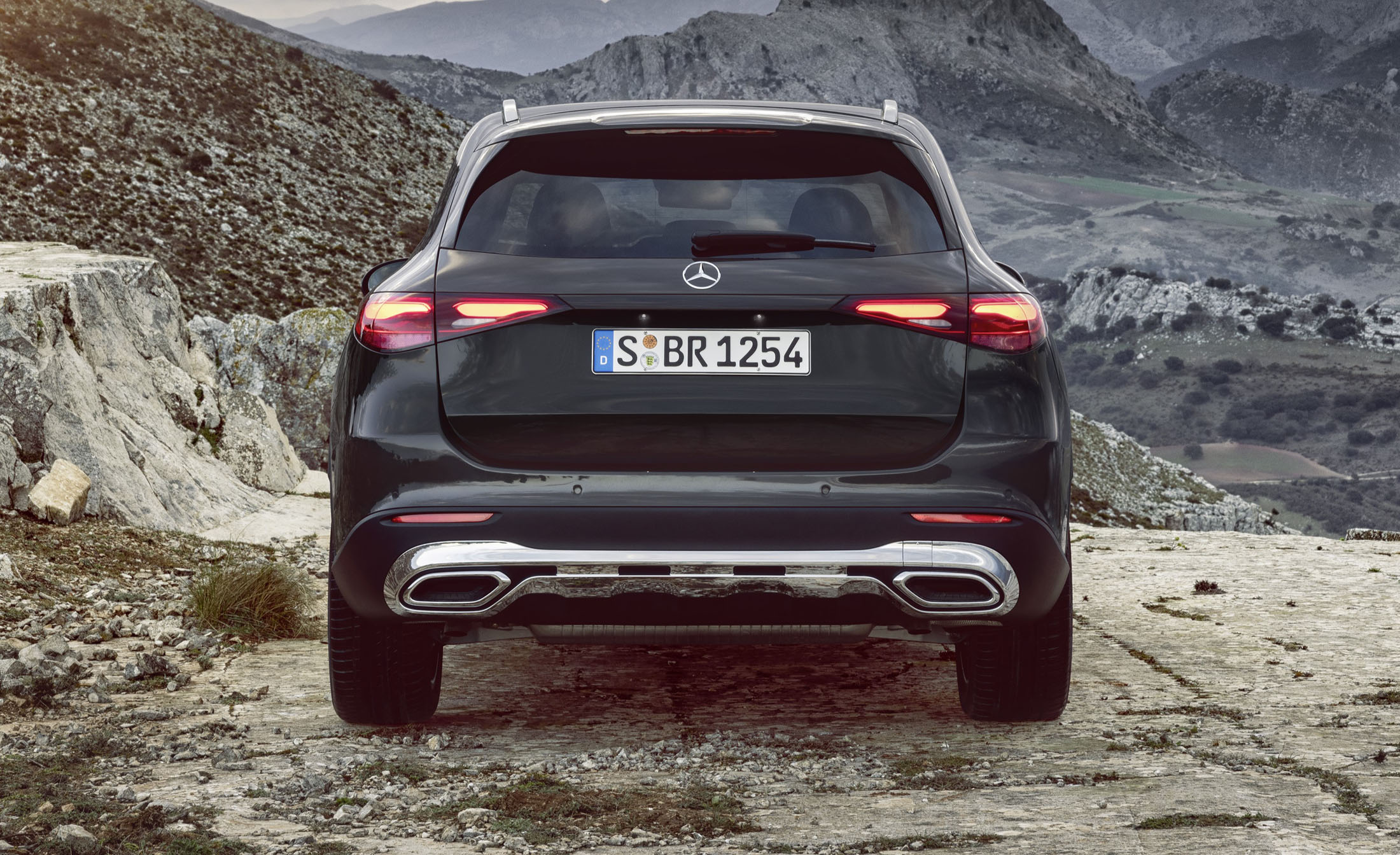 mercedes-benz, mercedes-benz glc, new mercedes-benz glc officially goes on sale in south africa – what’s available