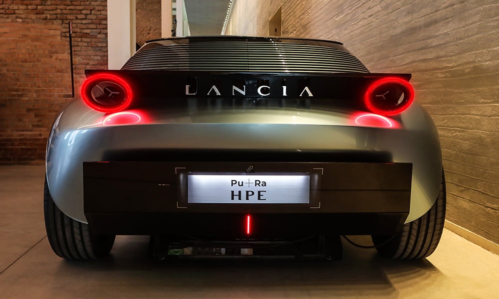 lancia unveils a look at its future with the beautiful pu+ra hpe concept