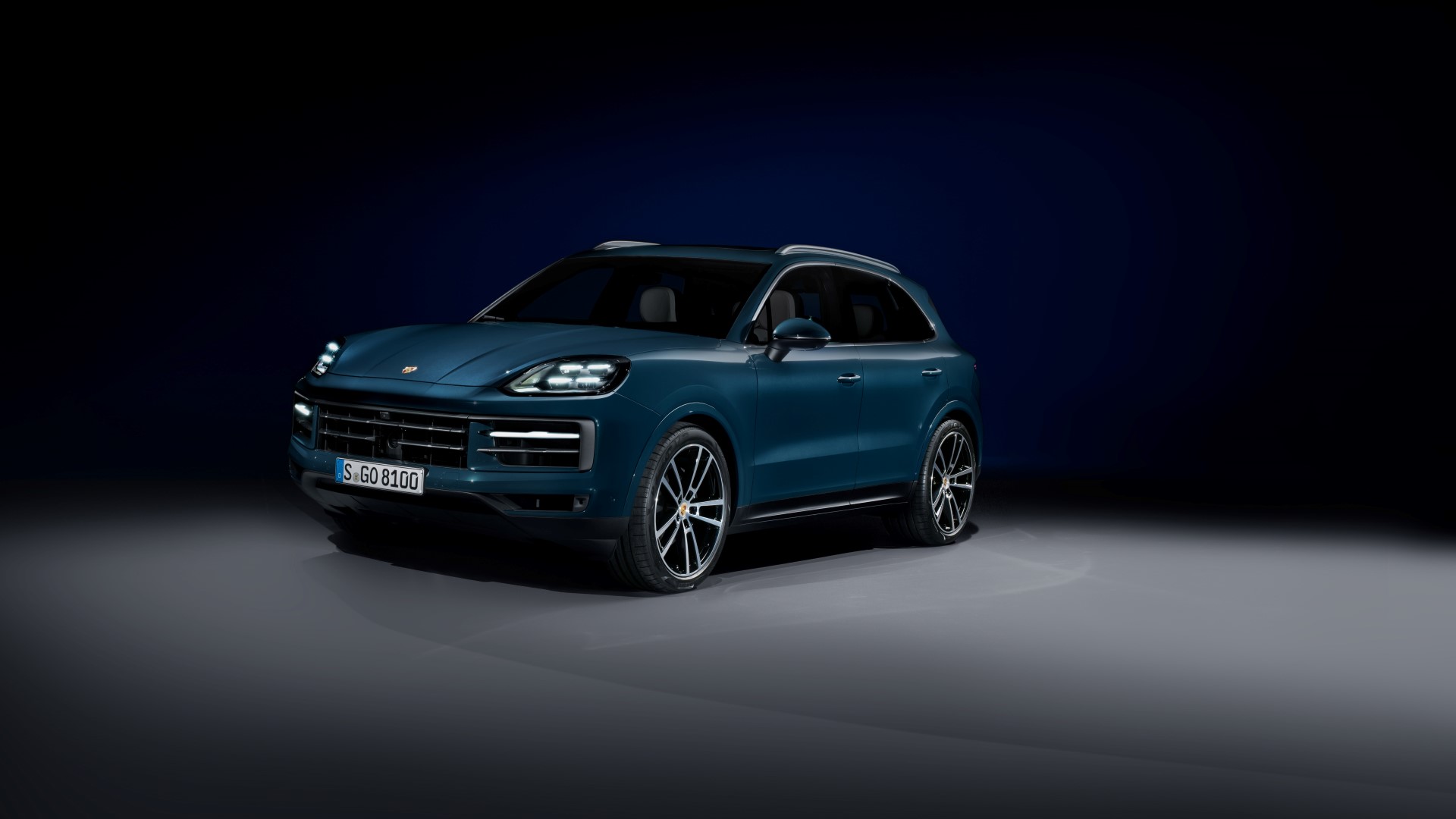 New 2023 Porsche Cayenne arrives with new face, new cockpit