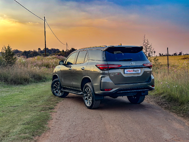 toyota fortuner 2.8 gd-6 4x4 vx (2023) review