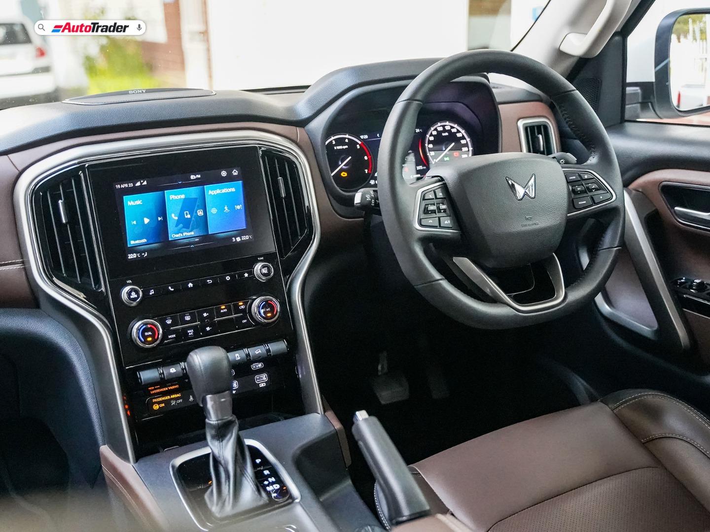 2020 Mahindra Scorpio Premium 7 Seater SUV Interior, Exterior, Engine,  Features, Launch Date - YouTube