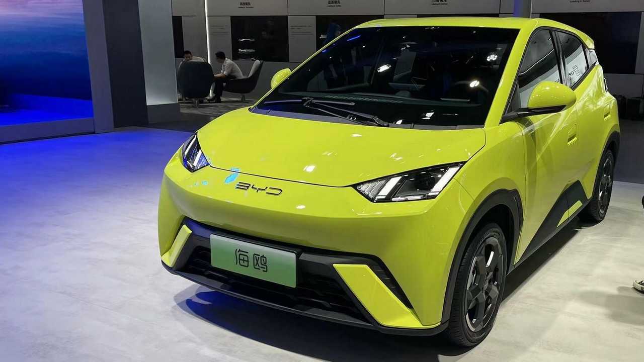 byd seagull ev priced from $11,400, gets 10,000 orders on first day