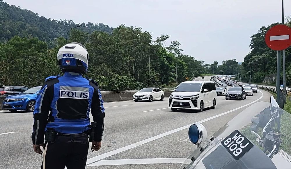 auto news, pdrm, malaysia, bukit aman, jspt, prime minister, pmx, summons, fine, rm50, icymi, pmx declares rm50 flat rate for all traffic summons in 2022 or earlier