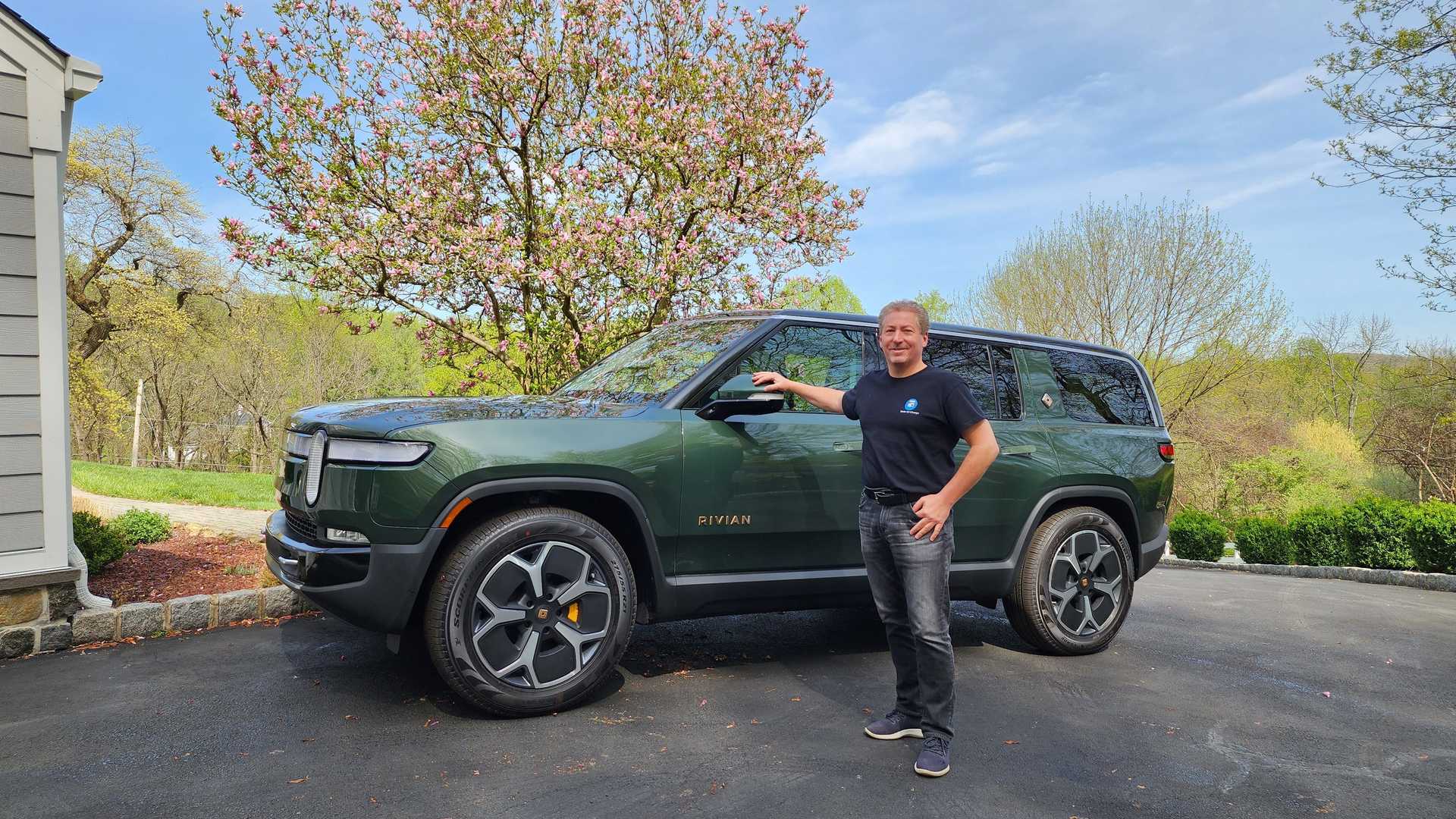 rivian r1s delivery features deep dive review
