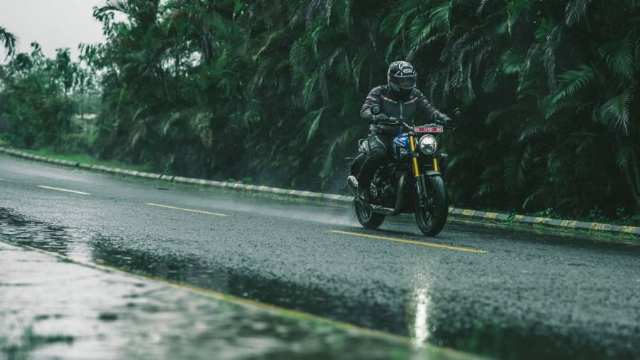 , overdrive, triumph speed 400 first ride review: a triumph for the masses