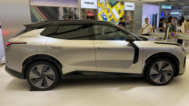 ev, phev, report, follow the aito path. lynk & co 08 from geely hits meizu stores in china