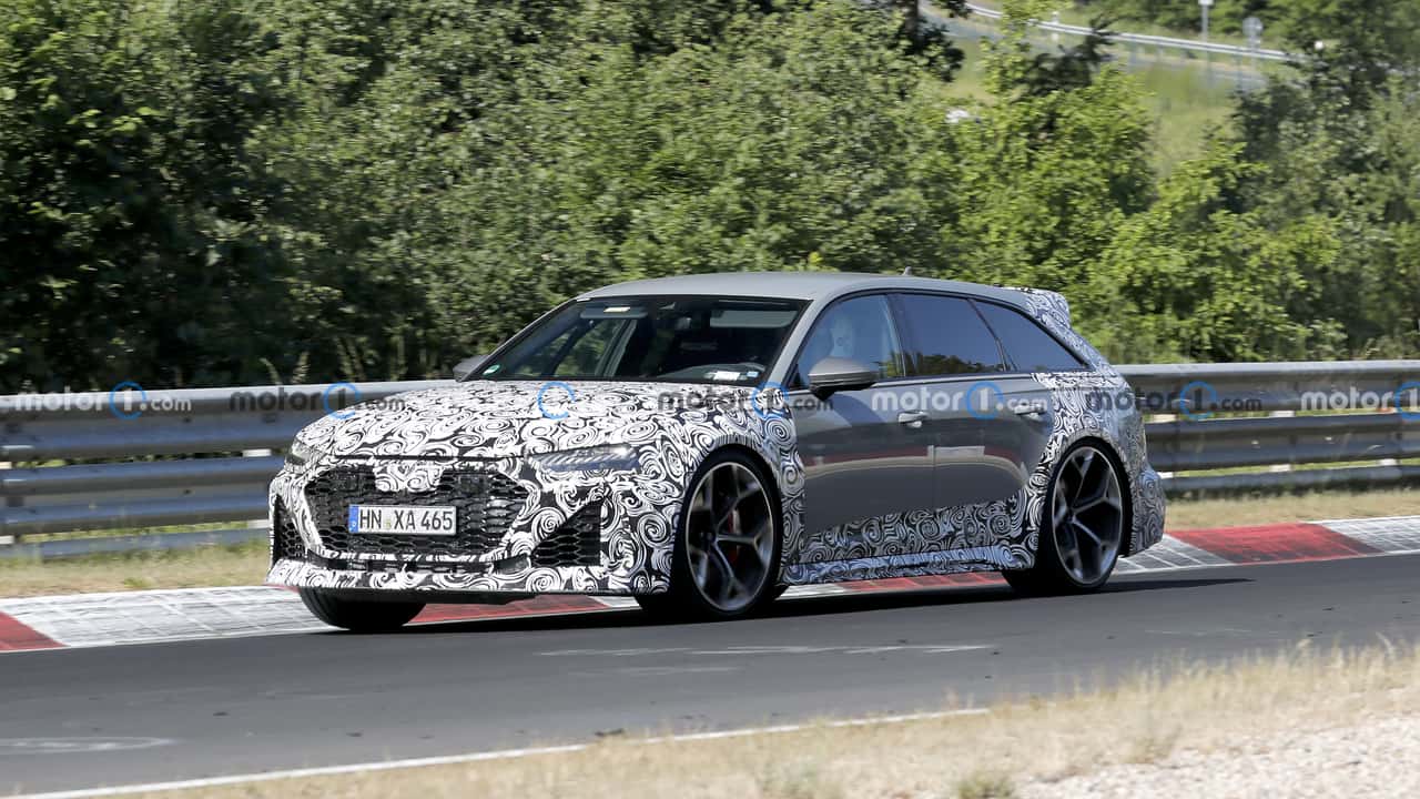 2025 Audi RS6 Avant facelift spy photo