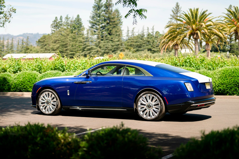 first drive, 2024 rolls-royce spectre first drive review: the fuel never mattered
