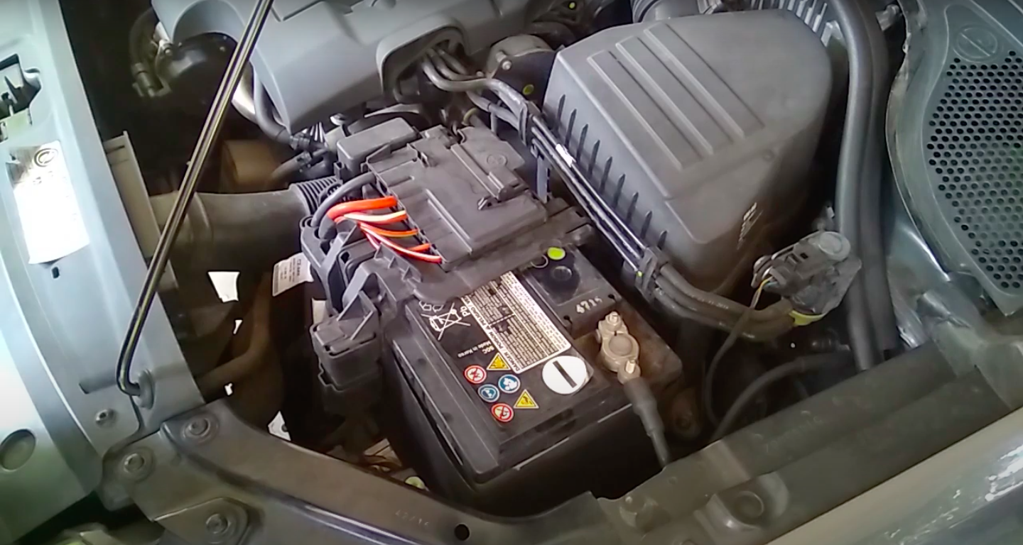 how to replace the car battery on a volkswagen polo