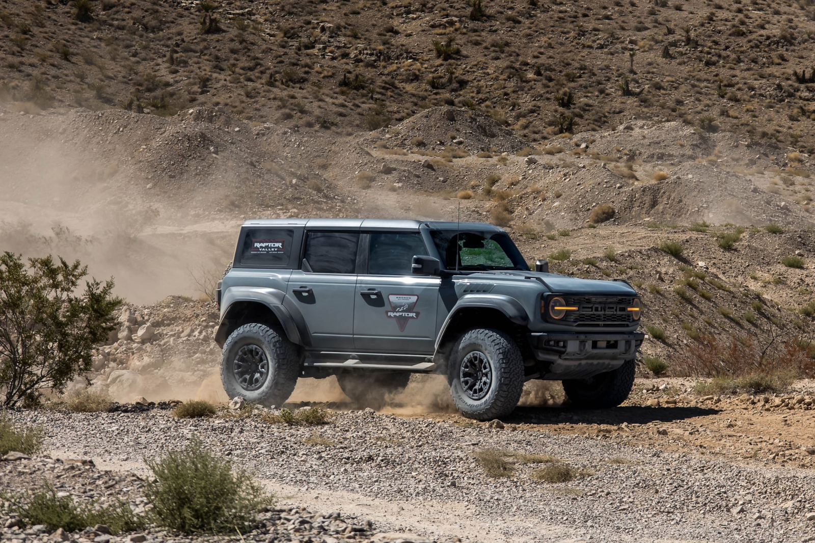 off-road, ford bronco raptor off-roadeo experience teaches you how to hoon