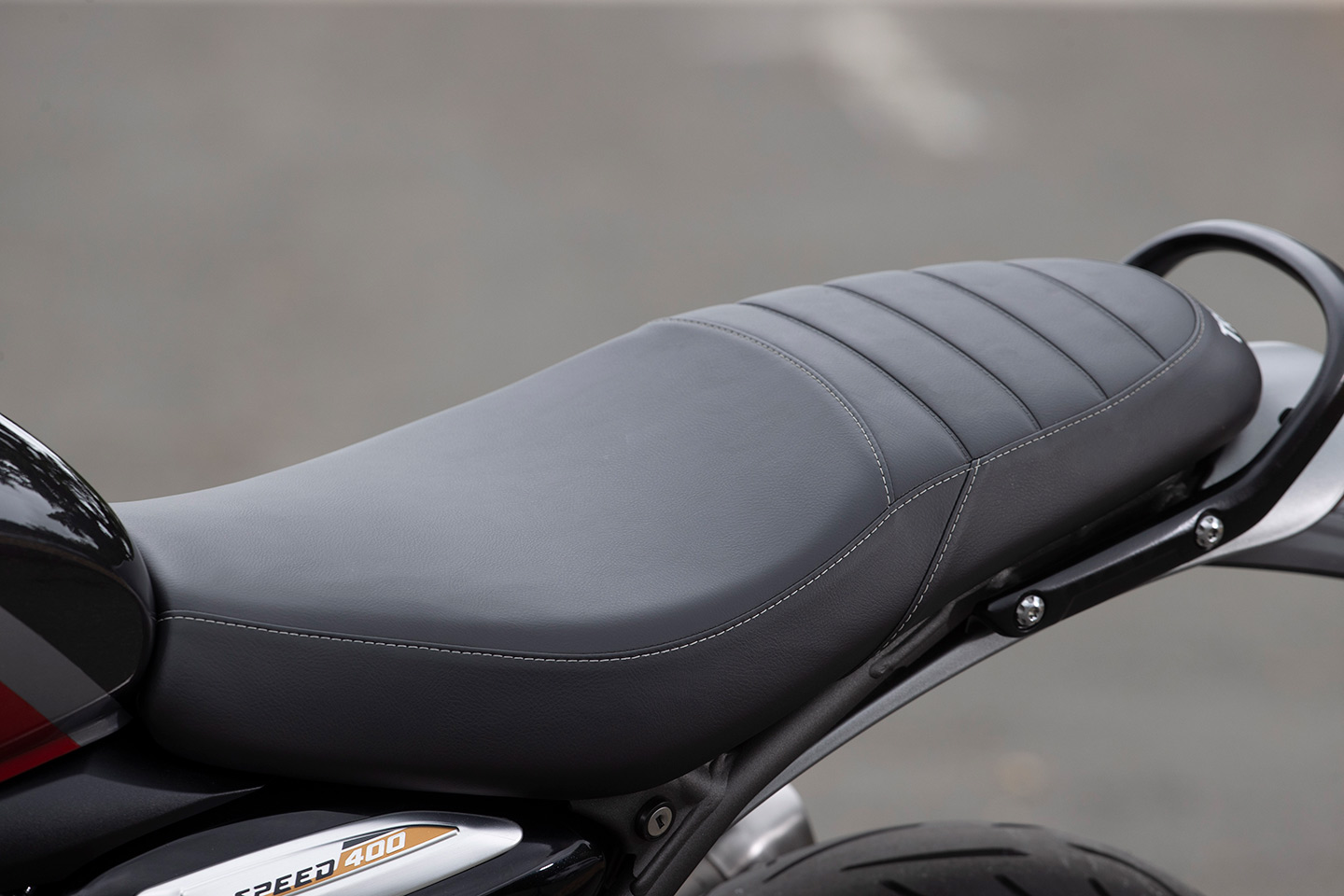 Set 31.1 inches above the pavement, the Speed 400’s flat seat is comfortable.