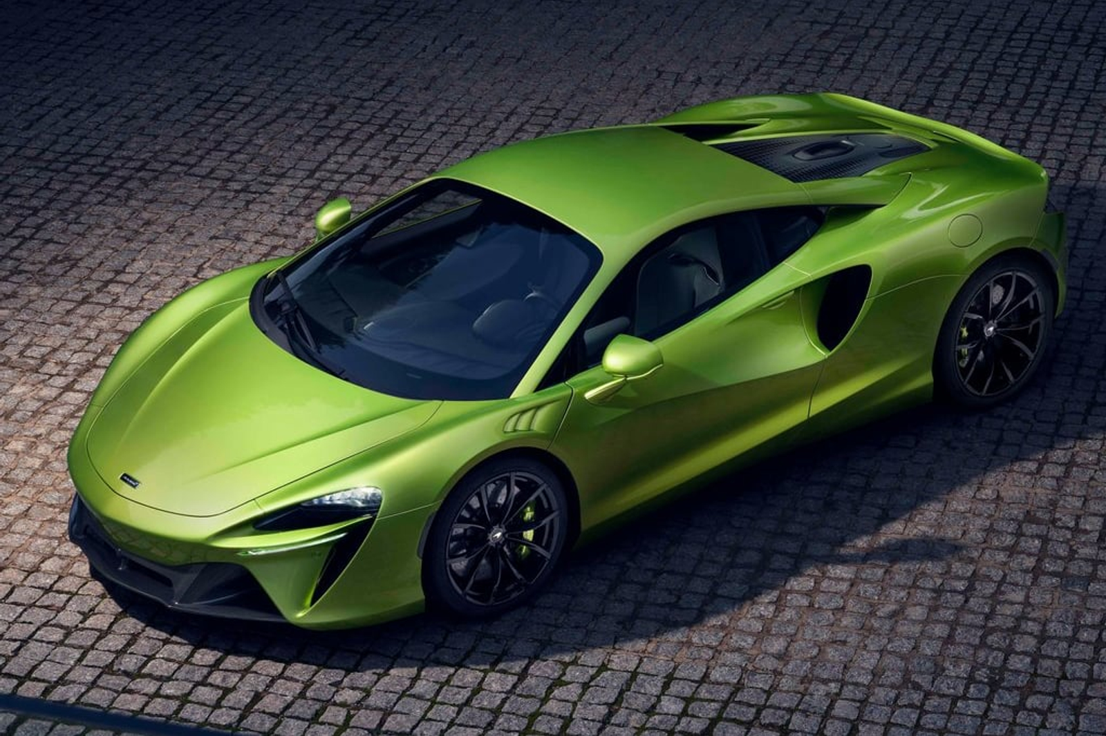 supercars, every mclaren 600lt in america is at risk of catching fire
