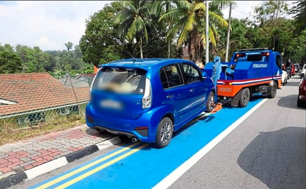 autos news, johor baru to switch to app-based parking from 2024