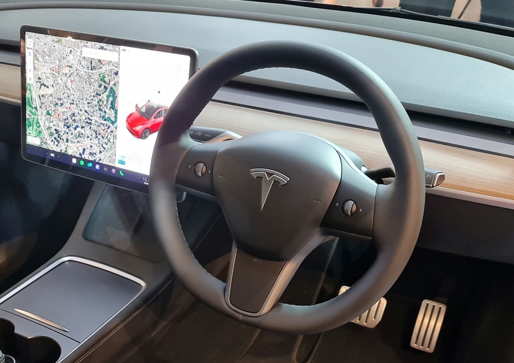 autos tesla, tesla will not pose any meaningful threat to local auto players, says kenanga research