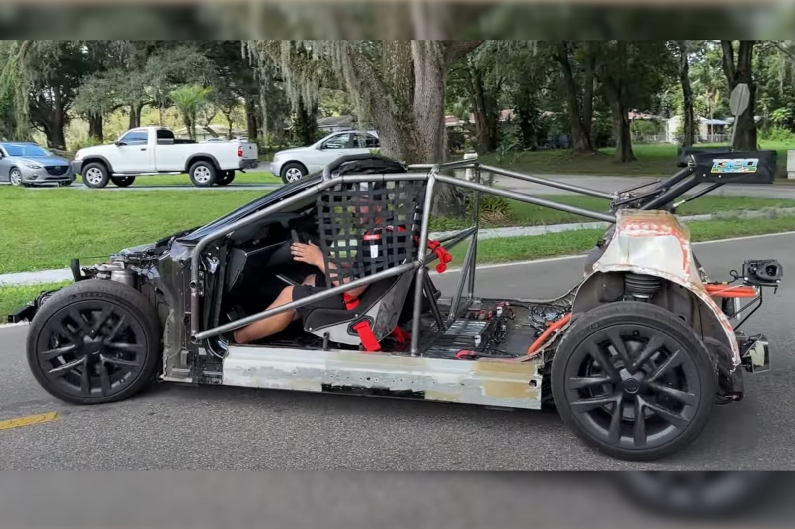 video, tuning, tesla model s plaid kart build is the gnarliest thing you'll see this week