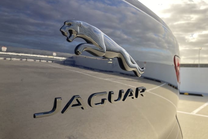 jaguar i-pace, jaguar i-pace 2023, jaguar i-pace reviews, jaguar reviews, jaguar suv range, electric cars, electric, green cars, family car, family cars, prestige & luxury cars, jaguar i-pace 2023 review