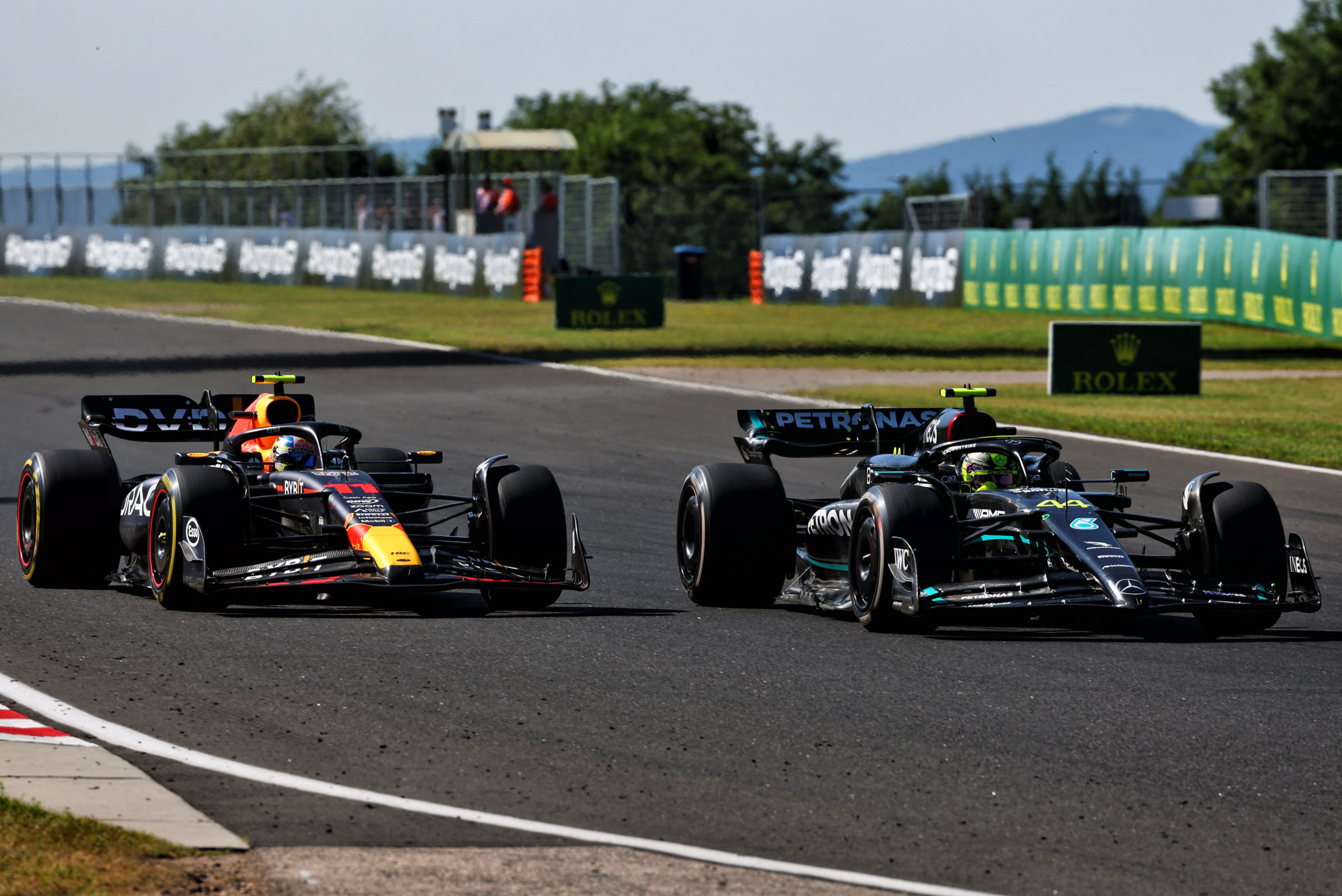verstappen made rivals look like ‘bunch of f2 cars’ in hungary