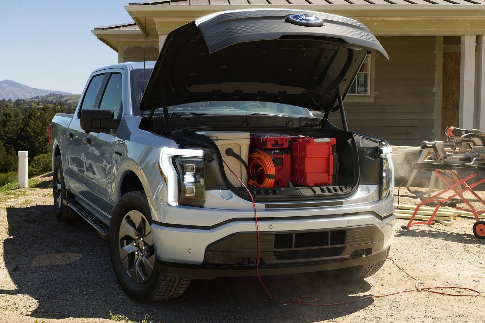 technology, ford wants you to use evs like giant power banks to prevent grid collapse
