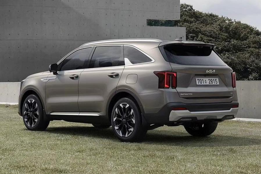 updated kia sorento leaked with bold new look